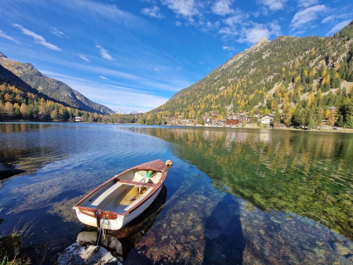 Superbe Appartement Champex-Lac Avec Piscine Et Sauna Luaran gambar