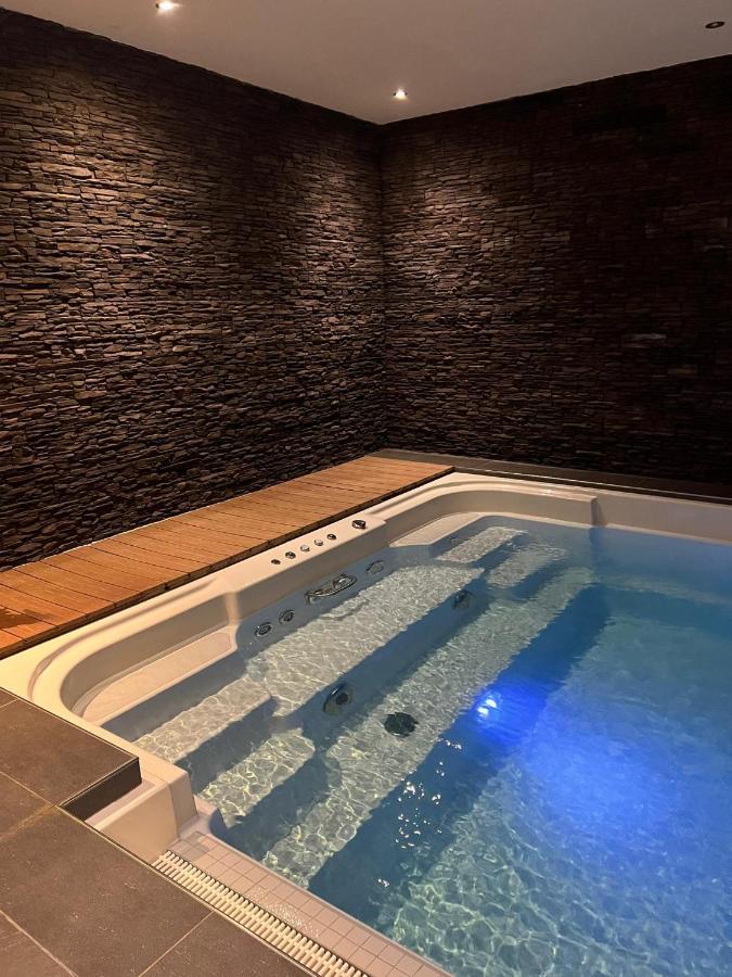 Superbe Appartement Champex-Lac Avec Piscine Et Sauna Luaran gambar